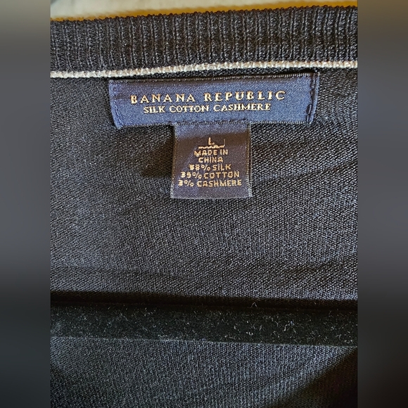 Banana Republic Luxury Blend Sweater Navy Silk Cotton Cashmere VNeck Mens Size L - Picture 3 of 8